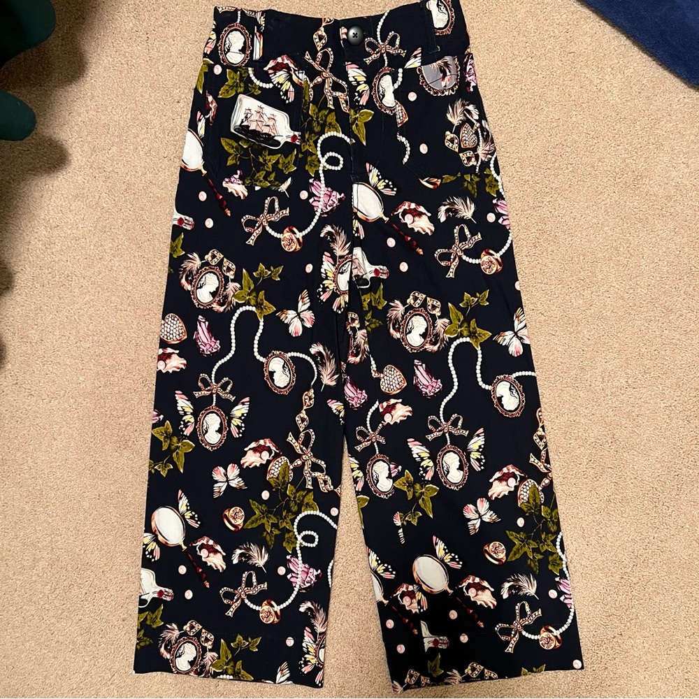 Anthropologie Collette Wide Leg Cropped Trousers in Navy theme